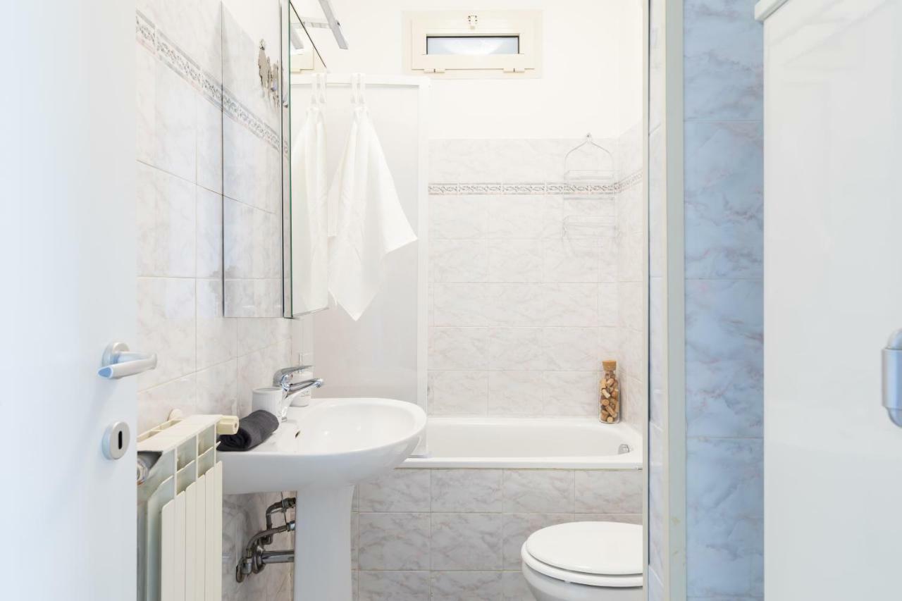 Апартаменты La Terrazza Sul Mare Di Roma, Wifi, Ac Лидо-ди-Остия Экстерьер фото